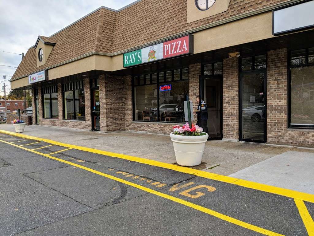Rays Traditional Pizza Hillsdale | 321 Broadway # 3, Hillsdale, NJ 07642, USA | Phone: (201) 722-0700