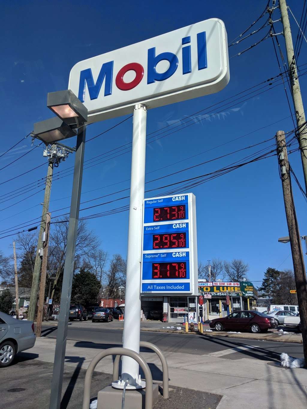 Mobil | 2525 Victory Blvd, Staten Island, NY 10314 | Phone: (718) 698-6767