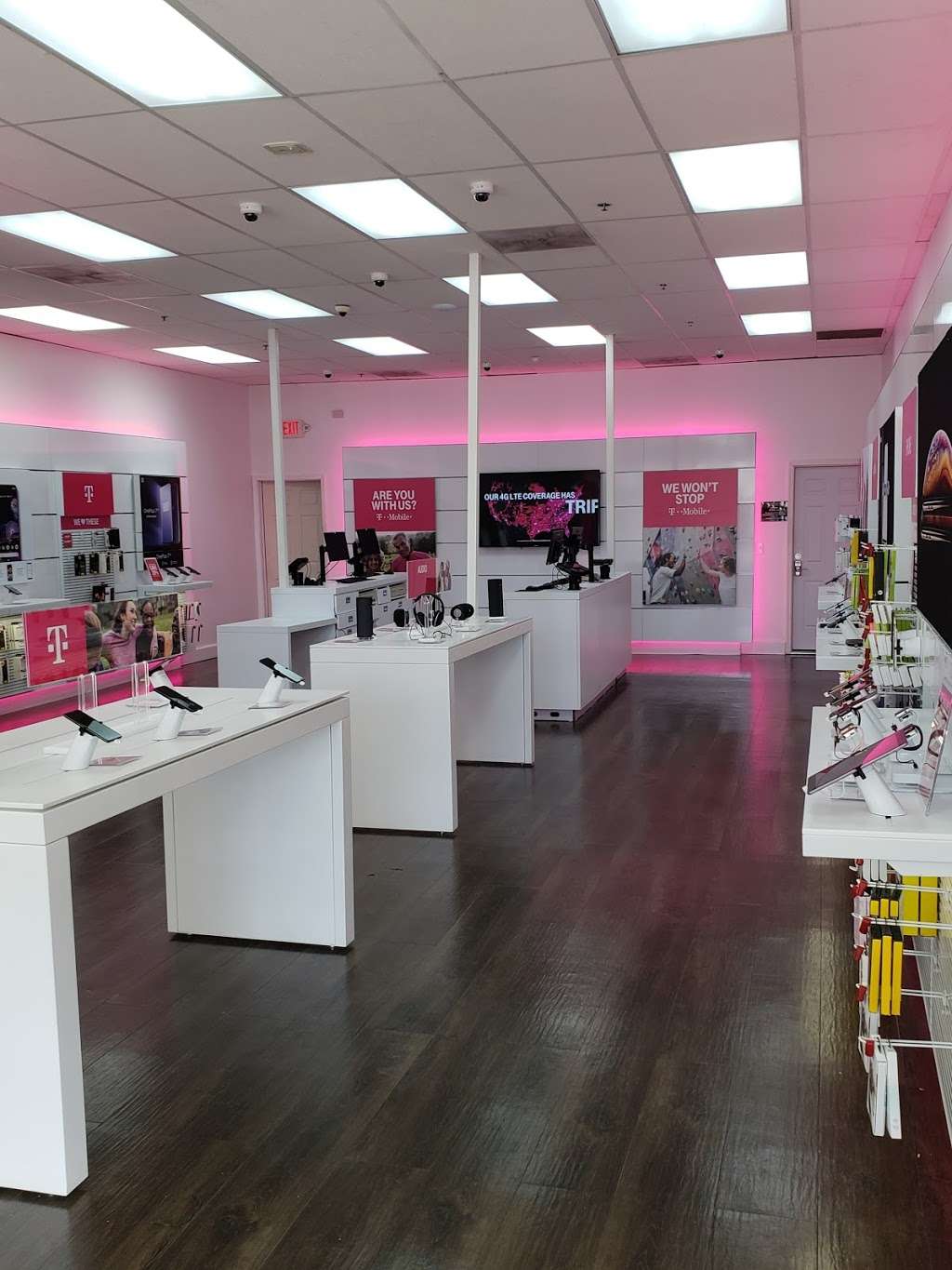 T-Mobile | 1204 Millersville Pike Space #19, Lancaster, PA 17603 | Phone: (717) 517-9315
