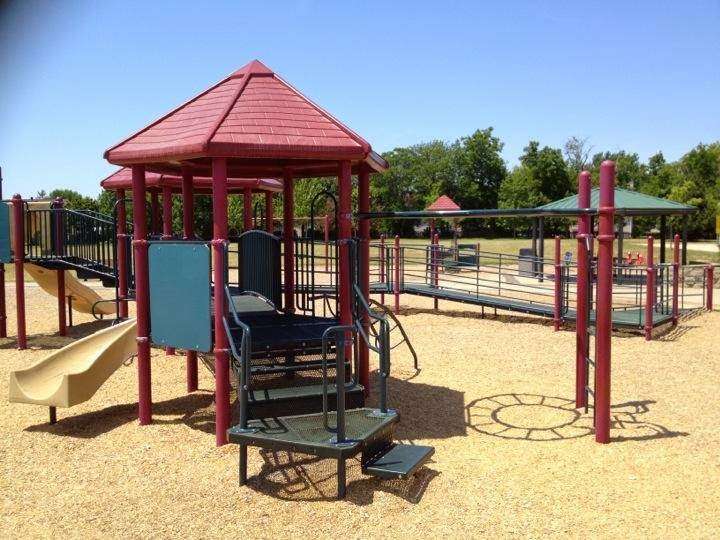 Canterbury Park Place | 6150 Russell Dr, Hoffman Estates, IL 60192, USA | Phone: (847) 885-7500