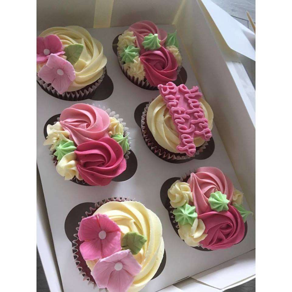 Shortte Cakes | 212 Windmill Ln, Cheshunt, Waltham Cross EN8 9AF, UK | Phone: 07949 326970