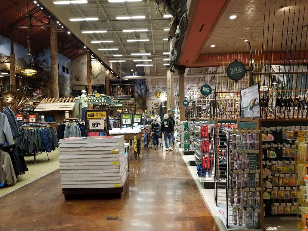 Bass Pro Shops | 6425 Daniel Burnham Dr, Portage, IN 46368, USA | Phone: (219) 787-6800