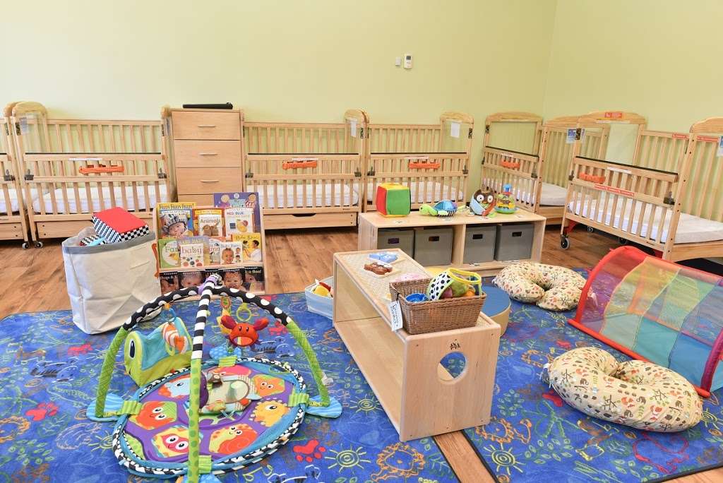 Spring Street KinderCare | 1250 W Spring St, South Elgin, IL 60177 | Phone: (847) 289-5280
