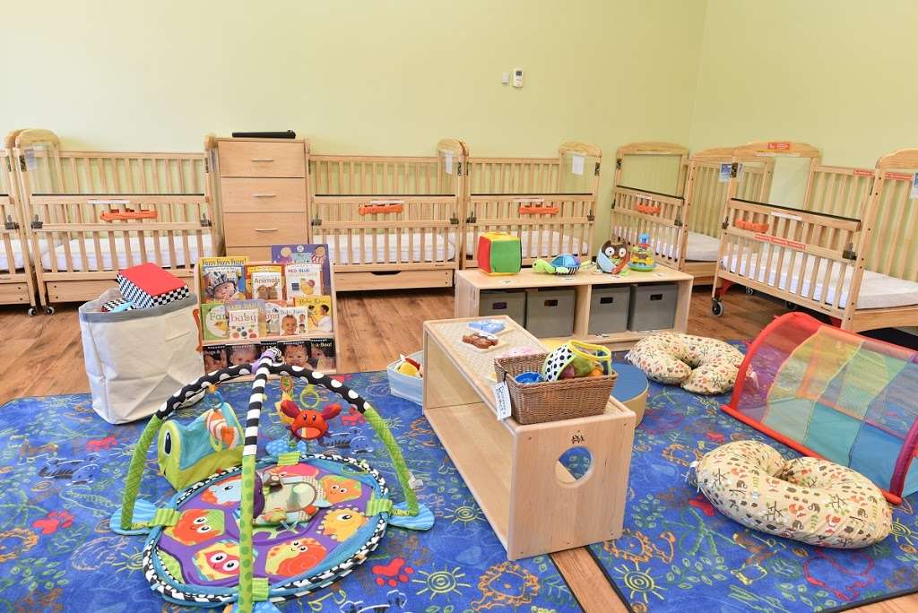 Spring Street KinderCare | 1250 W Spring St, South Elgin, IL 60177, USA | Phone: (847) 289-5280