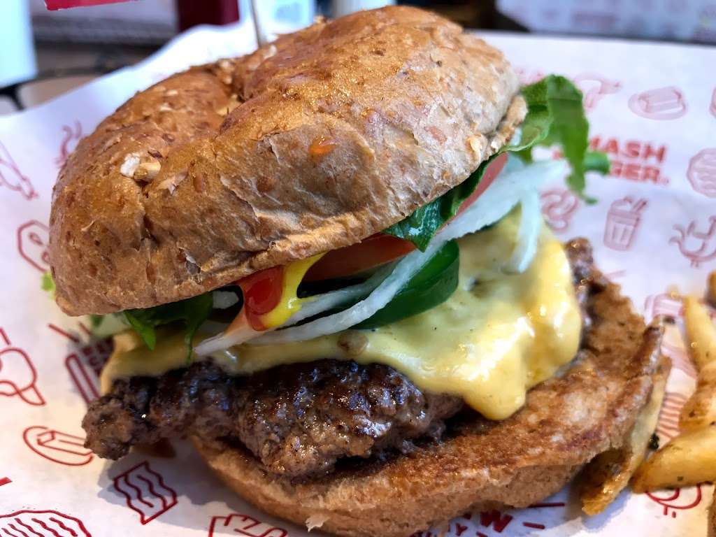 Smashburger | 15795 E Arapahoe Rd Ste. D, Centennial, CO 80016, USA | Phone: (303) 225-9883