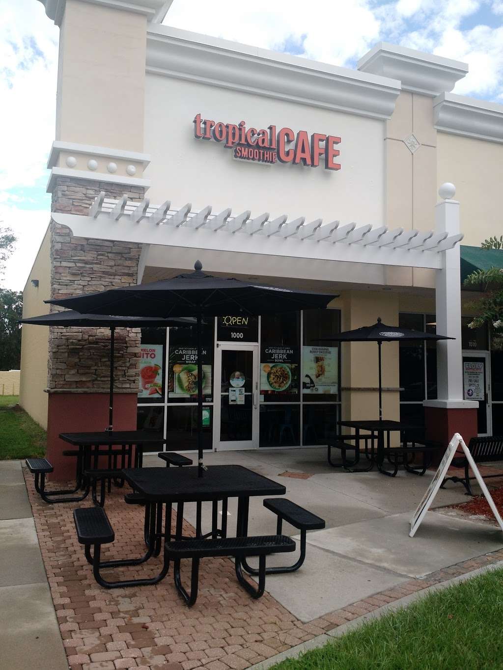 Tropical Smoothie Cafe | 851 FL-434 Ste 1000, Altamonte Springs, FL 32714, USA | Phone: (407) 294-0098