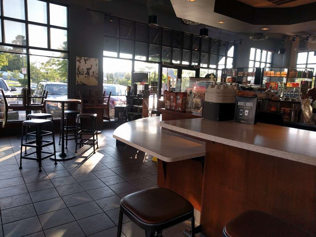 Starbucks | 11738 Rousby Hall Rd Space B101, Lusby, MD 20657, USA | Phone: (410) 326-0942