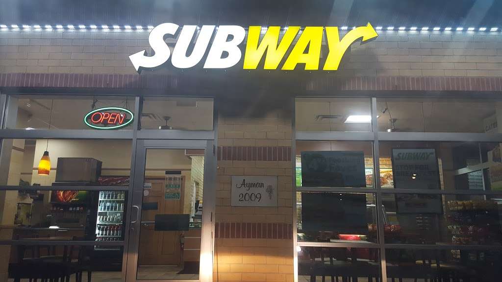 Subway | 10670 S Chicago Rd, Oak Creek, WI 53154 | Phone: (414) 762-6707