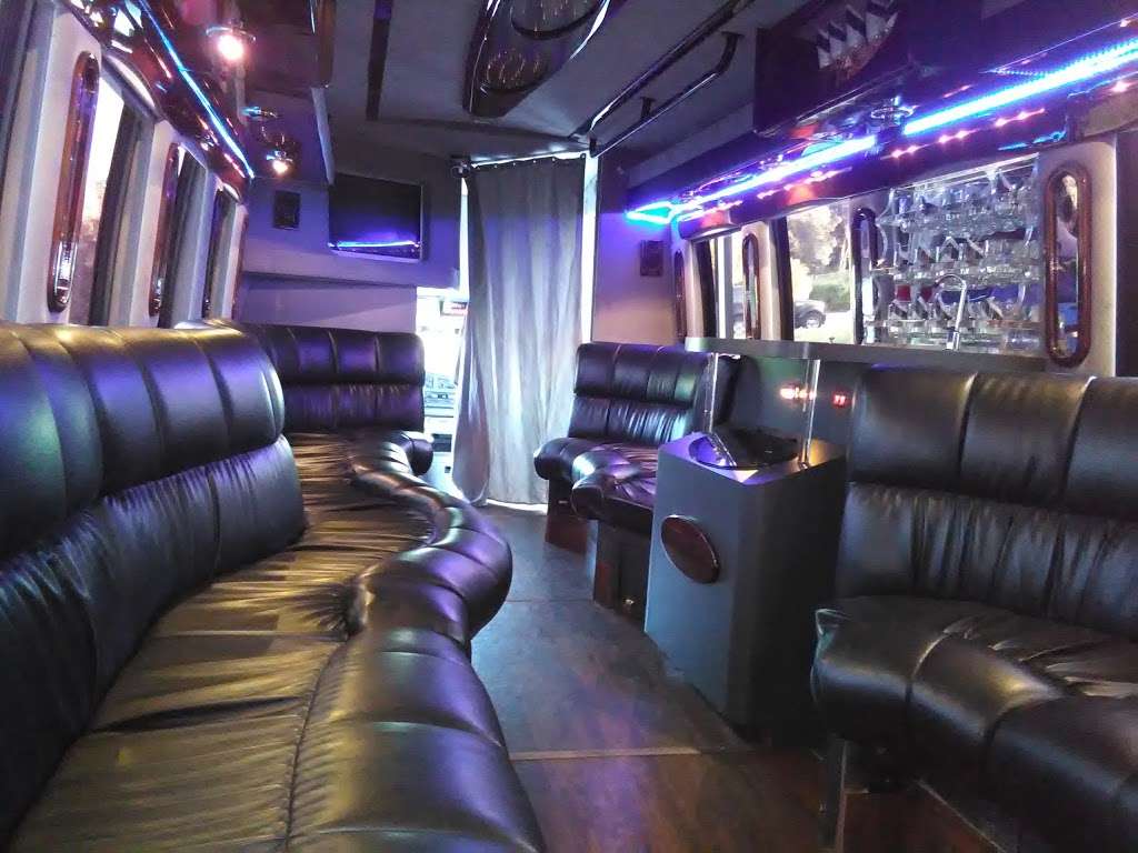 Extreme Limousine Inc. | 10151 University Blvd, Orlando, FL 32817, USA | Phone: (844) 371-5466