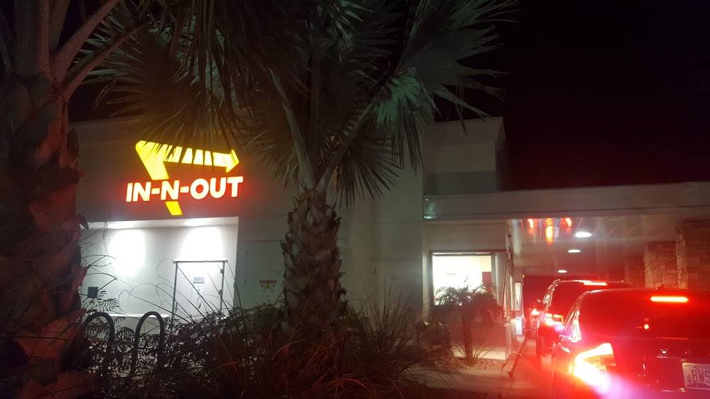 In-N-Out Burger | 21001 N Tatum Blvd, Phoenix, AZ 85050, USA | Phone: (800) 786-1000