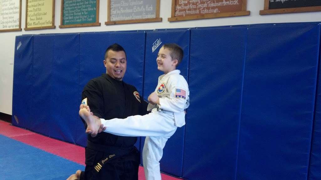 Master Sue-Zens Dojo | 133 Newtons Corner Rd, Howell, NJ 07731 | Phone: (732) 458-2558