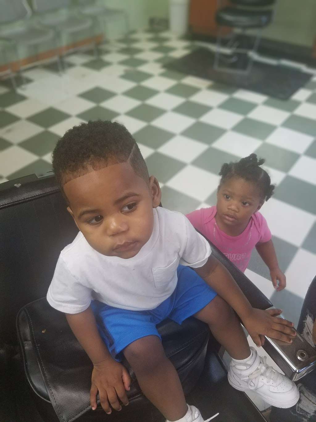 K-K Barber & Beauty Shop | 6549 Willowbend Blvd, Houston, TX 77096, USA | Phone: (713) 271-6160