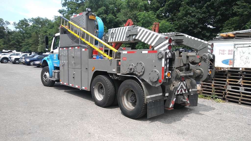 Dejana Truck & Utility Equipment Co | 490 Pulaski Rd, Kings Park, NY 11754, USA | Phone: (631) 544-9000