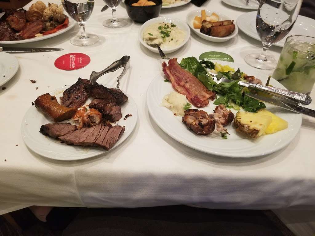 Fogo de Chão Brazilian Steakhouse | 5460 Park Pl, Rosemont, IL 60018, USA | Phone: (847) 678-7200