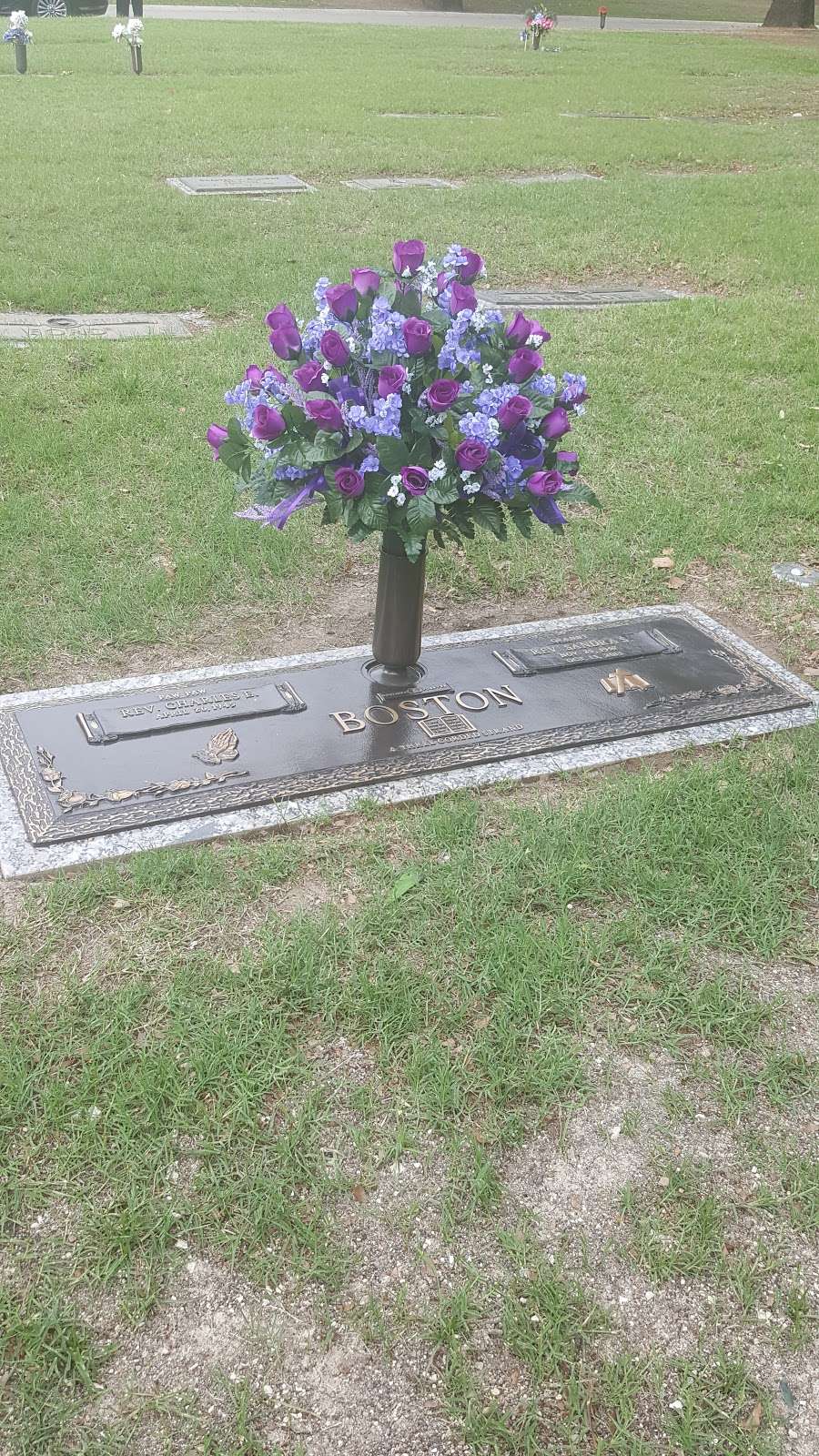 Linda Hurst Gravesite | 6301 Houston School Rd, Dallas, TX 75241, USA