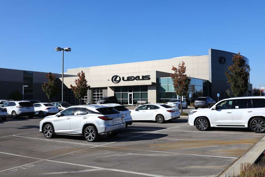 Hendrick Lexus Kansas City | 6935 W Frontage Rd, Merriam, KS 66203, USA | Phone: (816) 332-6461