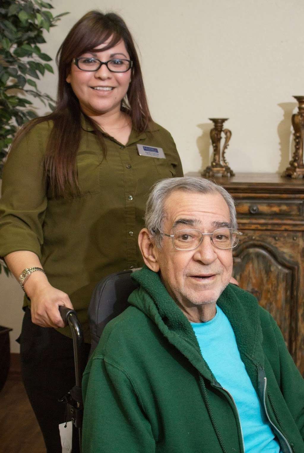 Legend Oaks Healthcare and Rehabilitation - South San Antonio | 2003 W Hutchins Pl, San Antonio, TX 78224, USA | Phone: (210) 927-0800