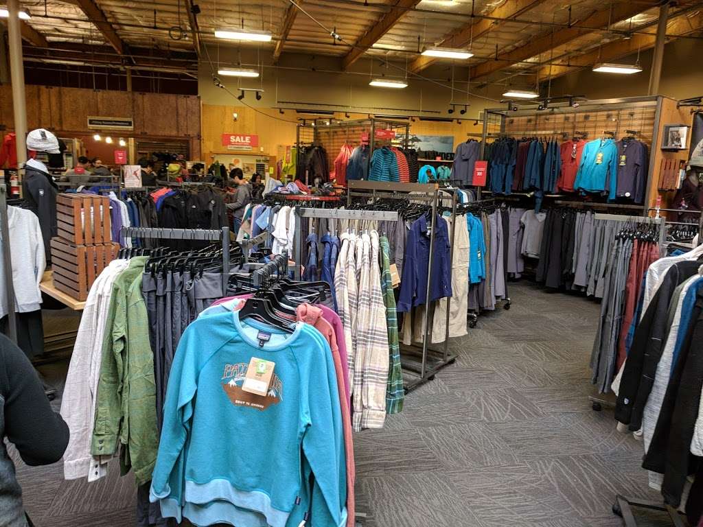 REI | 400 El Paseo de Saratoga, San Jose, CA 95130, USA | Phone: (408) 871-8765