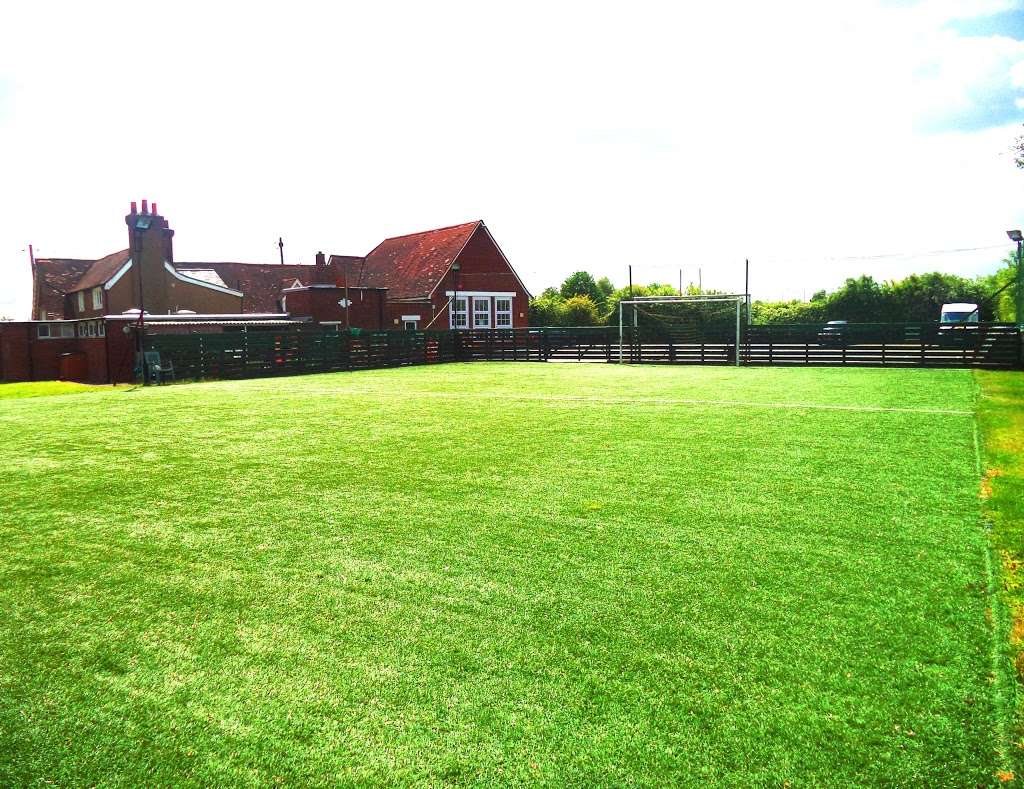 Oaks Activity Centre & Pre School | Old School House/Collier Row Rd, Dagenham, Romford RM5 2DD, UK | Phone: 020 8597 9171