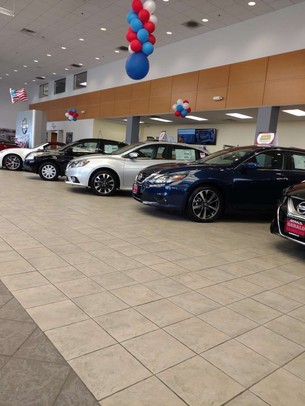 Gerald Nissan of Naperville | 1575 Ogden Ave, Naperville, IL 60540, USA | Phone: (630) 355-3337