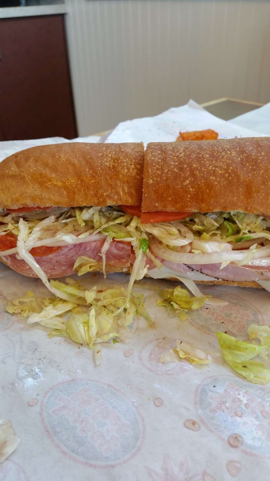 Jersey Mikes Subs | 2540 E Main St, St. Charles, IL 60174 | Phone: (630) 443-1300