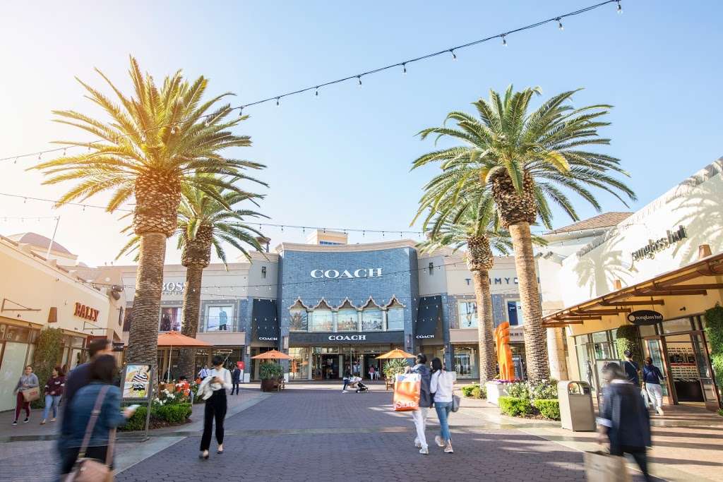 Citadel Outlets Christmas Eve Hours Bsythf 2020happynewyear Info