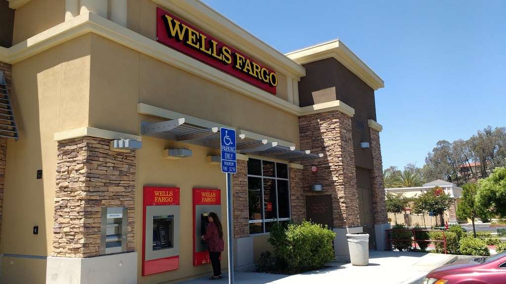 Wells Fargo Bank | HEIGHTS, 2322 S Azusa Ave, West Covina, CA 91792 | Phone: (626) 581-1225