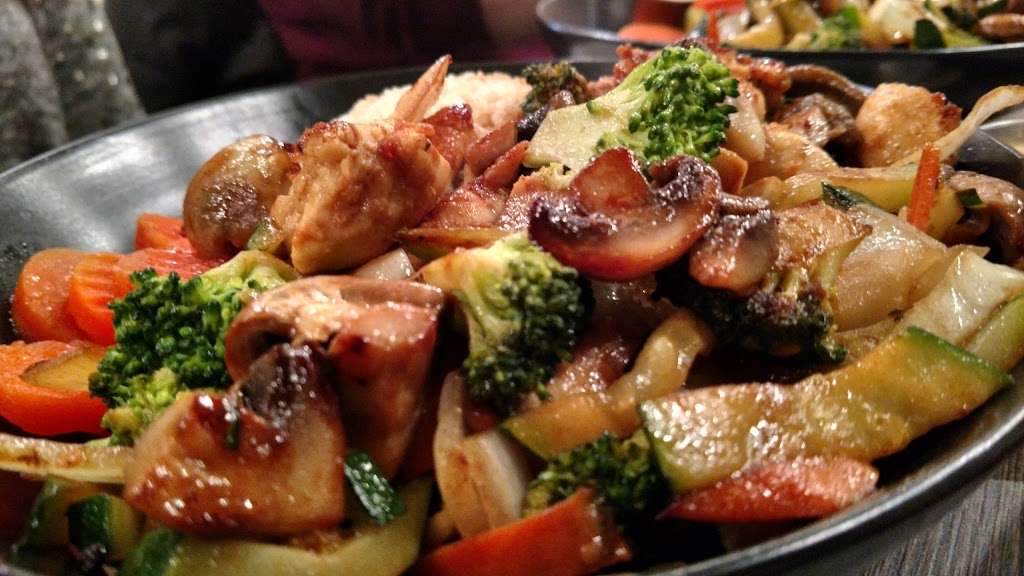 Ka Kitchen & Lounge | 138 Village View Dr #103, Mooresville, NC 28117, USA | Phone: (704) 765-5201