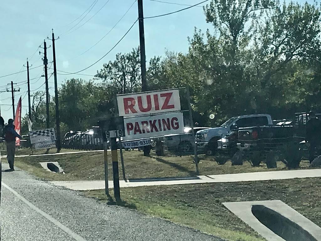 Ruiz Parking | 9022 Elroy Rd, Del Valle, TX 78617 | Phone: (512) 786-9310