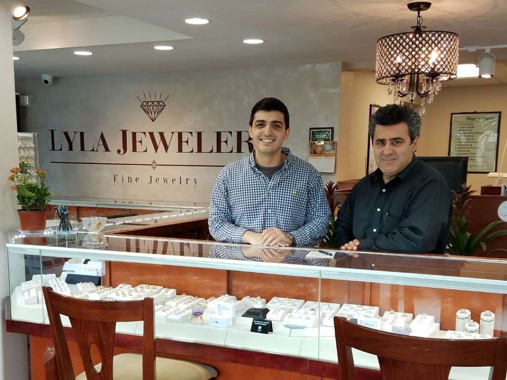 Lyla Jewelers | 6834 95th St, Oak Lawn, IL 60453, USA | Phone: (708) 599-0040