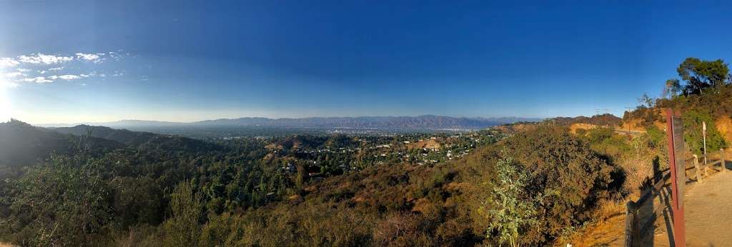 Autry Overlook | 8601 Mulholland Dr, Los Angeles, CA 90046, USA | Phone: (310) 456-7049