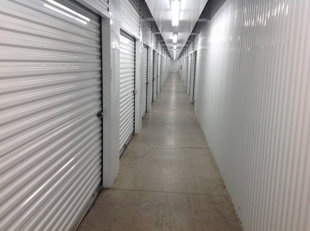 Life Storage | 490 Wall Blvd, Gretna, LA 70056, USA | Phone: (504) 433-2221