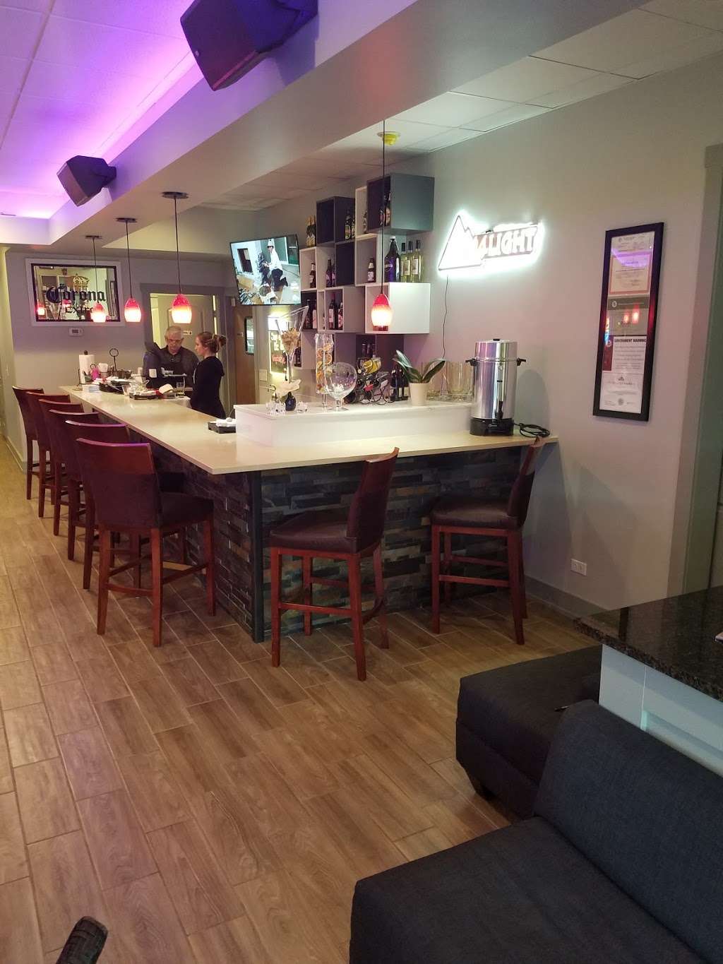 JJ’s Polish Restaurant 2104 Algonquin Rd, Lake in the Hills, IL 60156