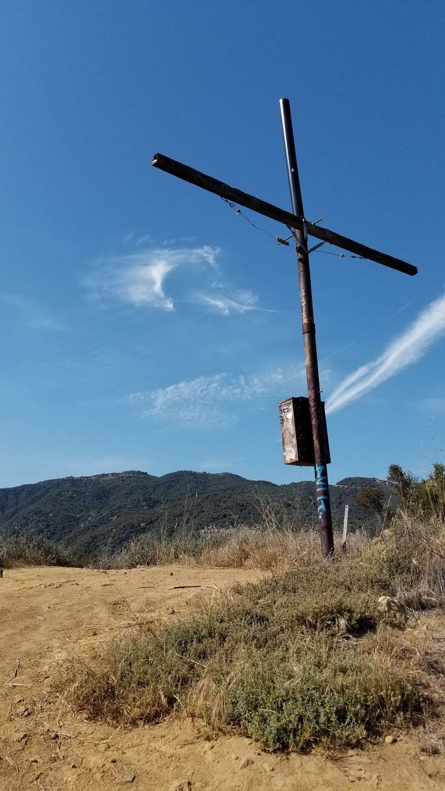 Metal Cross | 4416025030, Pacific Palisades, CA 90272, USA