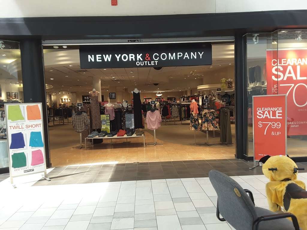 New York & Company Outlet | 6909 TX-1604 Loop, San Antonio, TX 78247, USA | Phone: (210) 651-9468