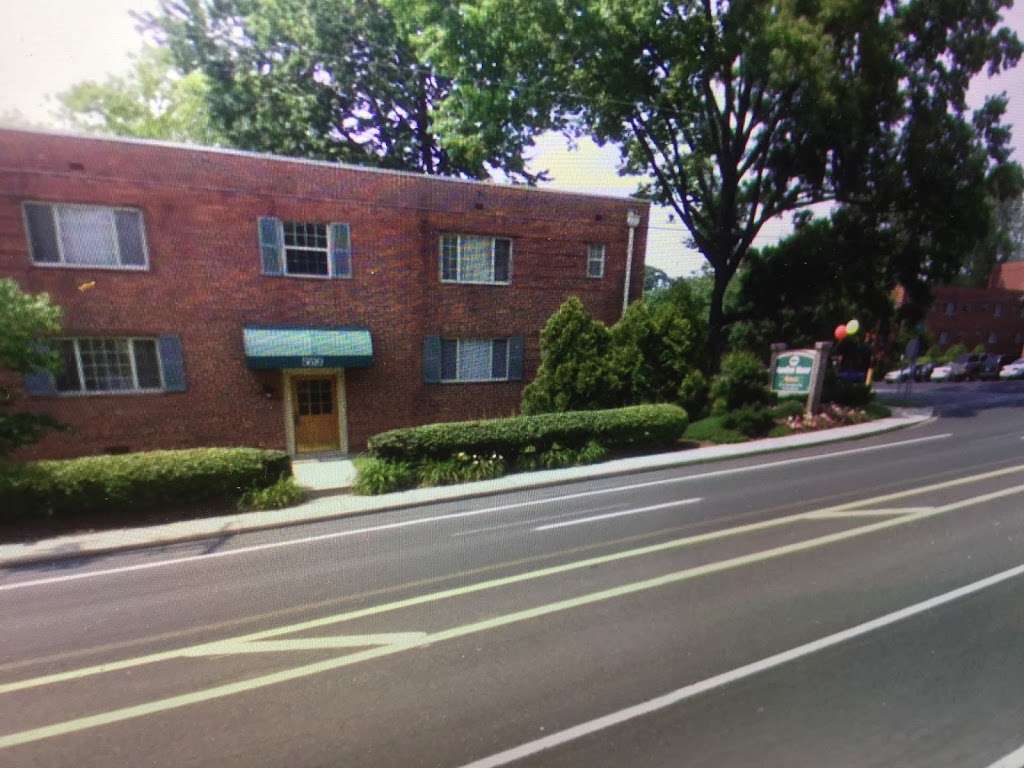 Queens Chapel Rd & Lancer Dr, Hyattsville, MD 20782