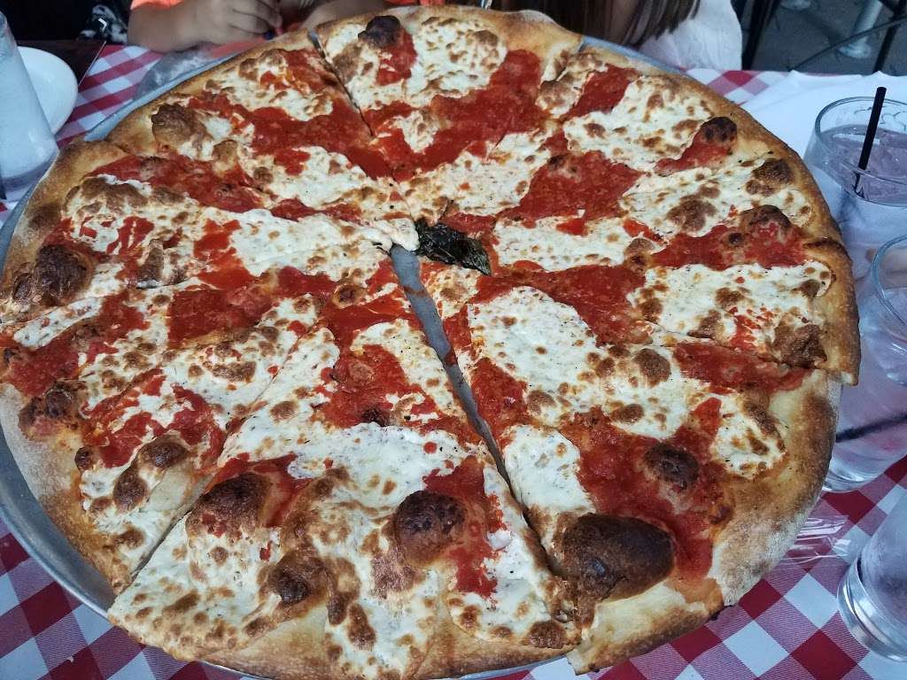 Grimaldis Pizzeria | 12848 Queensbury Ln #101, Houston, TX 77024 | Phone: (713) 463-3730