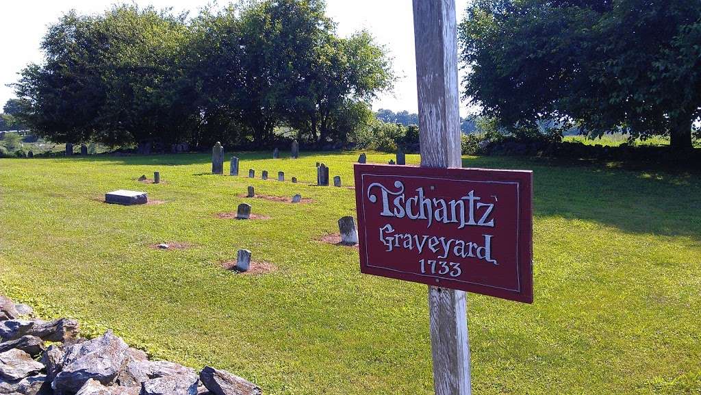 Tschantz Graveyard | 2100 Pequea Ln, Lancaster, PA 17602, USA