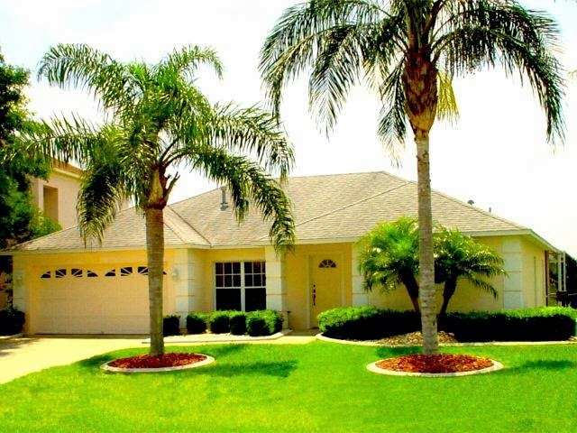 InnHouse Vacation Rentals | 5021 Gateway Ave, Orlando, FL 32821, USA | Phone: (407) 932-2058