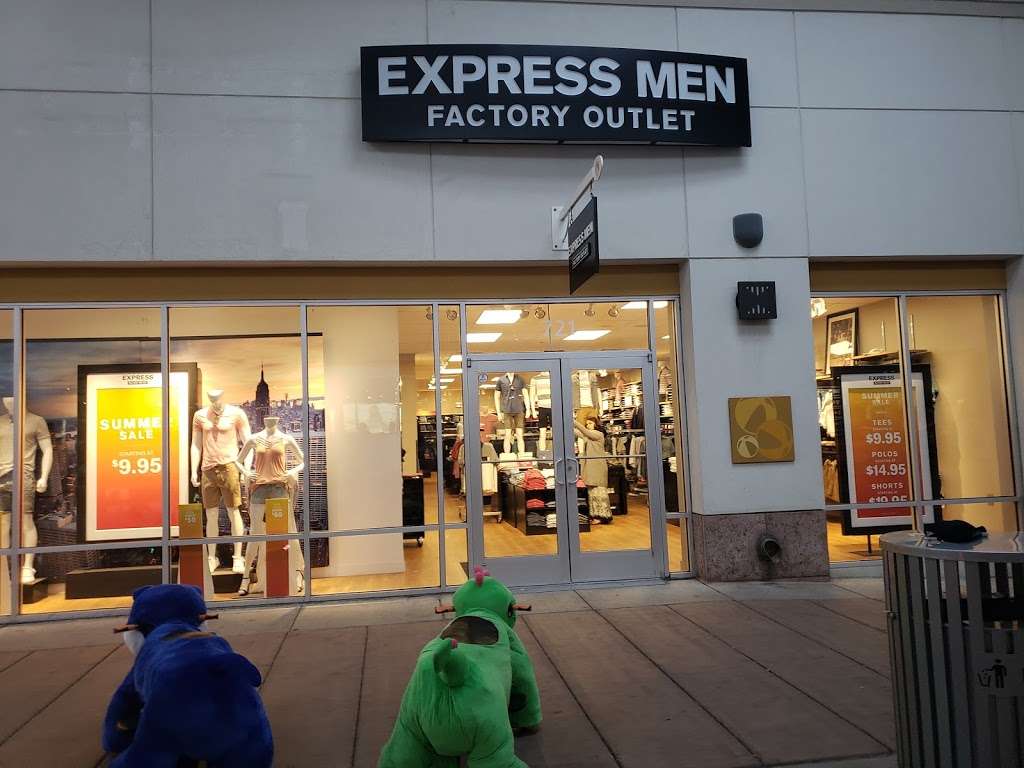 Express Factory Outlet | 1 Premium Outlet Blvd #725, Tinton Falls, NJ 07753, USA