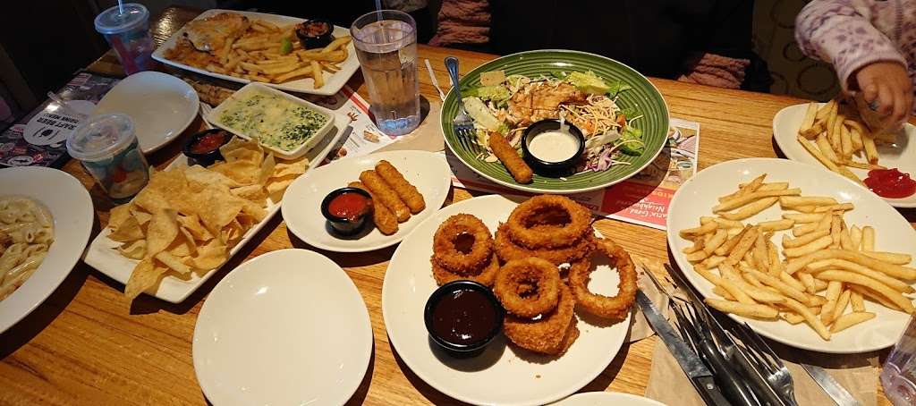 Applebees Grill + Bar | 938 S Broadway, Hicksville, NY 11801 | Phone: (516) 932-3780