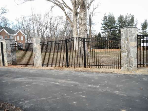 Builders Fence Company | 44330 Mercure Cir #140, Sterling, VA 20166, USA | Phone: (703) 820-0967