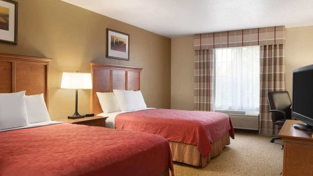 Country Inn & Suites by Radisson, Sycamore, IL | 1450 S Peace Rd, Sycamore, IL 60178, USA | Phone: (815) 895-8686