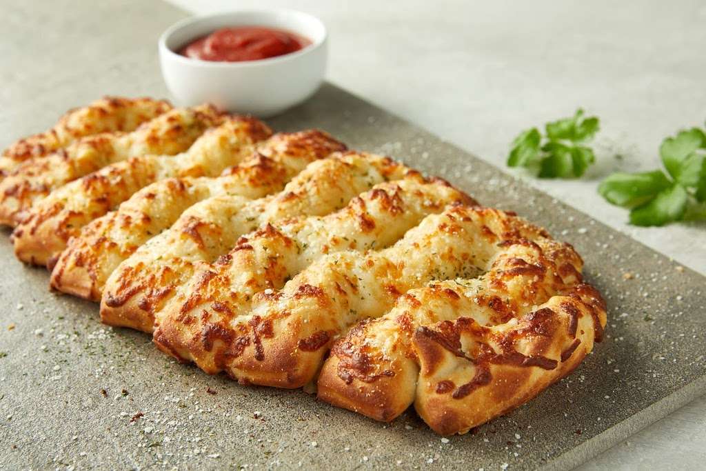 Donatos Pizza | 5650 South Franklin Road Suite 100A Suite 100A, Indianapolis, IN 46239, USA | Phone: (317) 862-3651