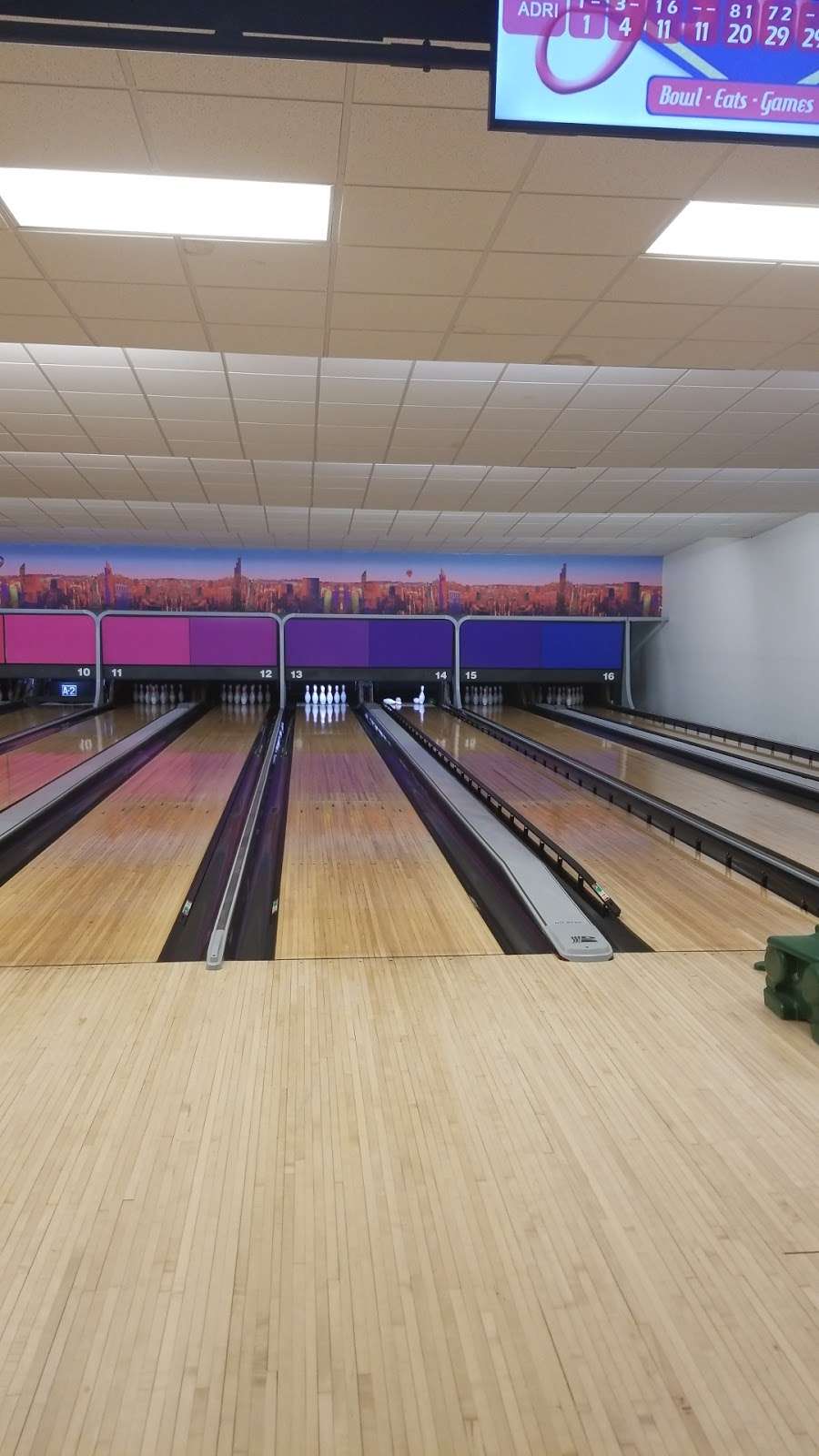 Js Lanes | 5507 US-14, Harvard, IL 60033, USA | Phone: (815) 943-4545