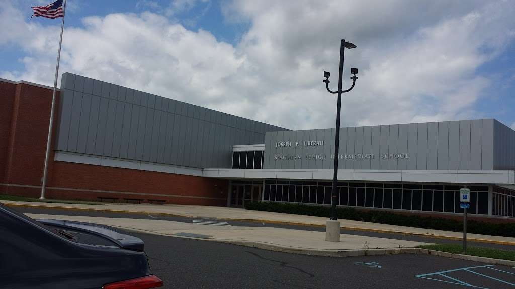 Southern Lehigh Intermediate School | Center Valley, PA 18034, USA | Phone: (610) 861-4040