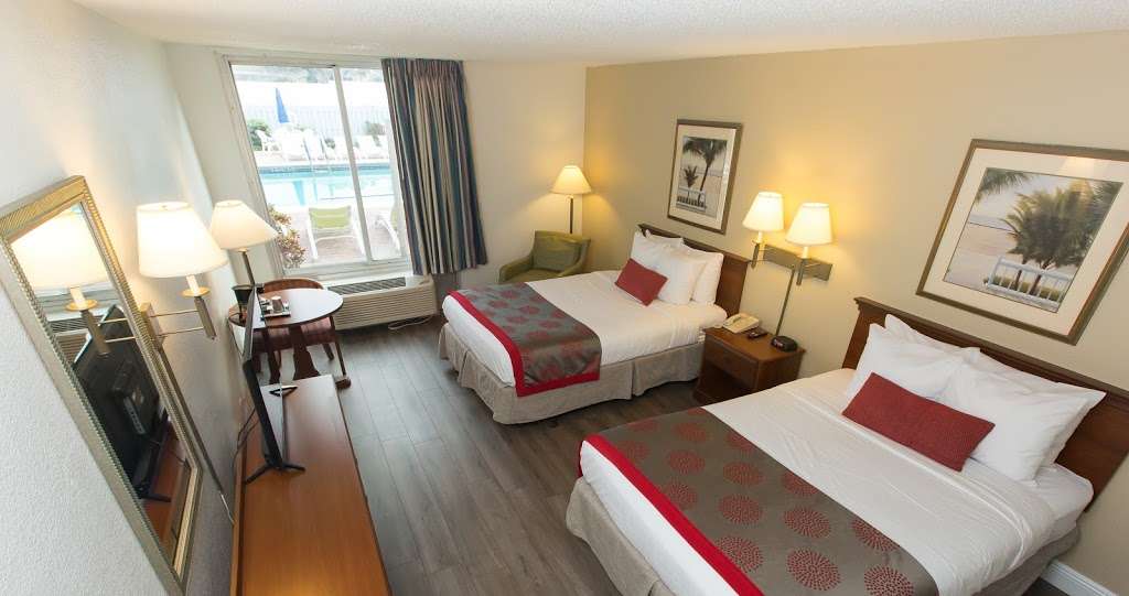 Plaza Hotel Fort Lauderdale | 5100 FL-7, Fort Lauderdale, FL 33319 | Phone: (954) 739-4000