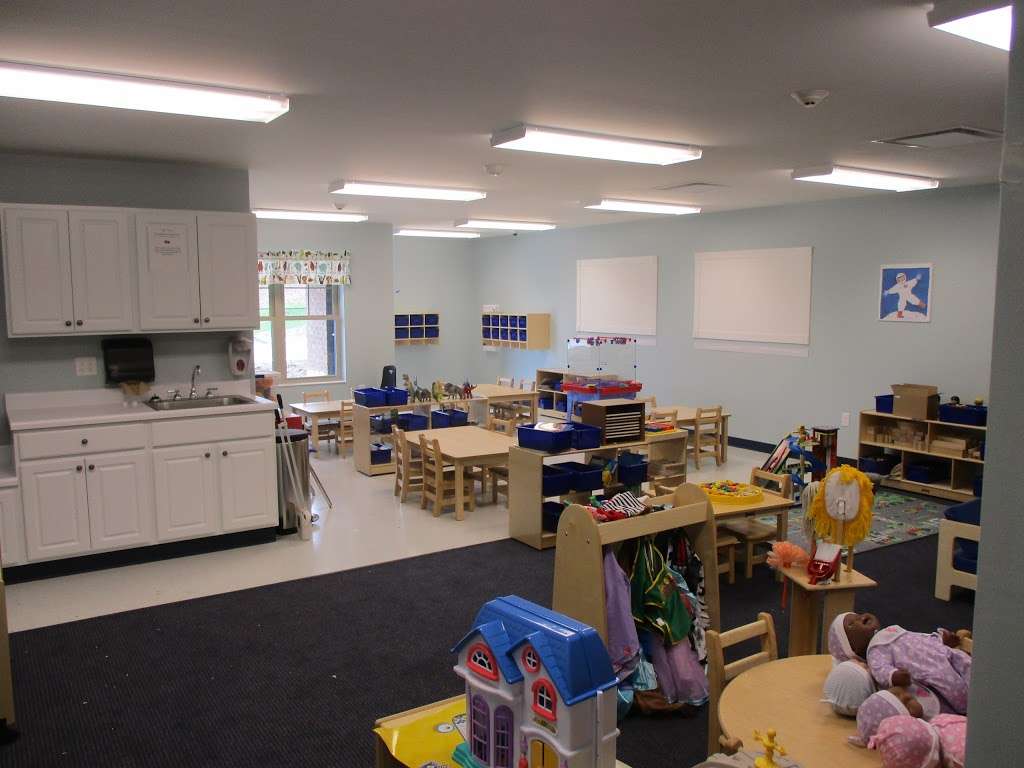 Rainbow Child Care Center of Muskego | S69 W15651 Janesville Road, Muskego, WI 53150, USA | Phone: (414) 509-7055