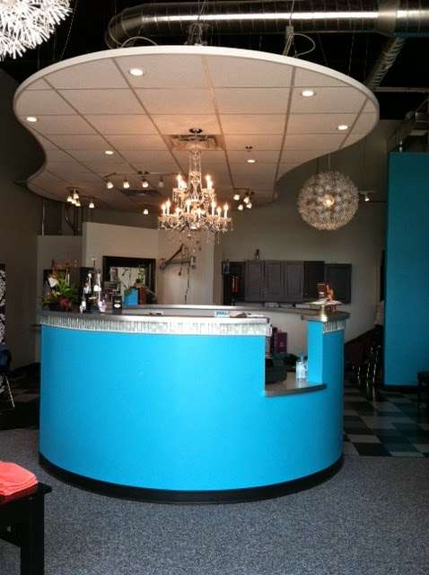 Vivid Boutique and Salon | 9360 Station St #135, Lone Tree, CO 80124, USA | Phone: (303) 708-8262
