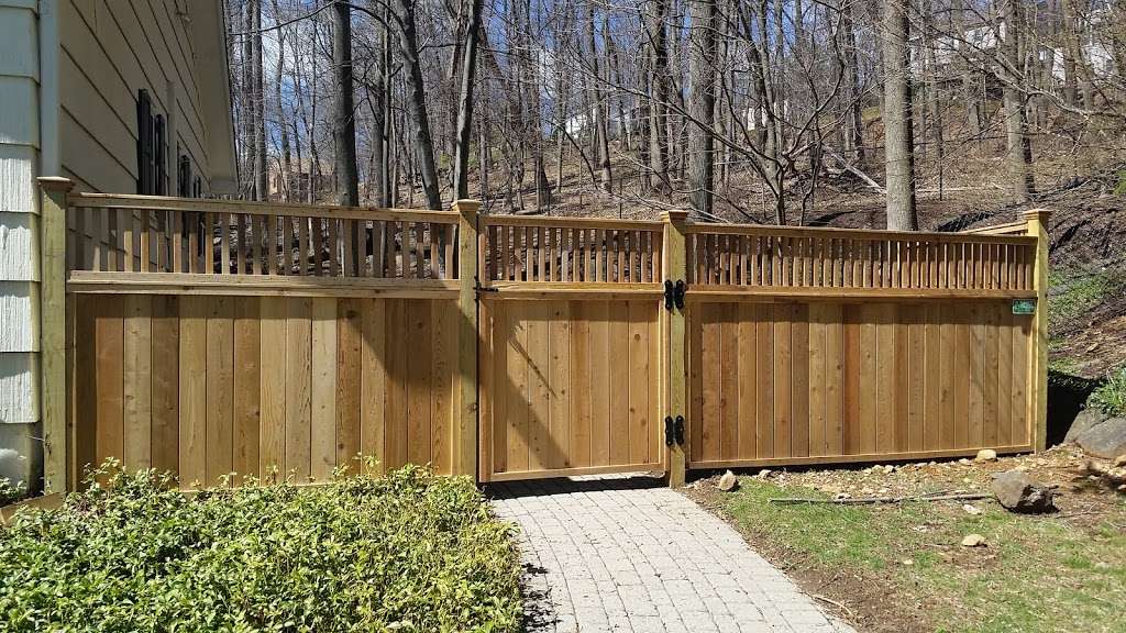 Essex Fence Company, L.L.C. | 132 US-46, Rockaway, NJ 07866, USA | Phone: (973) 625-4122